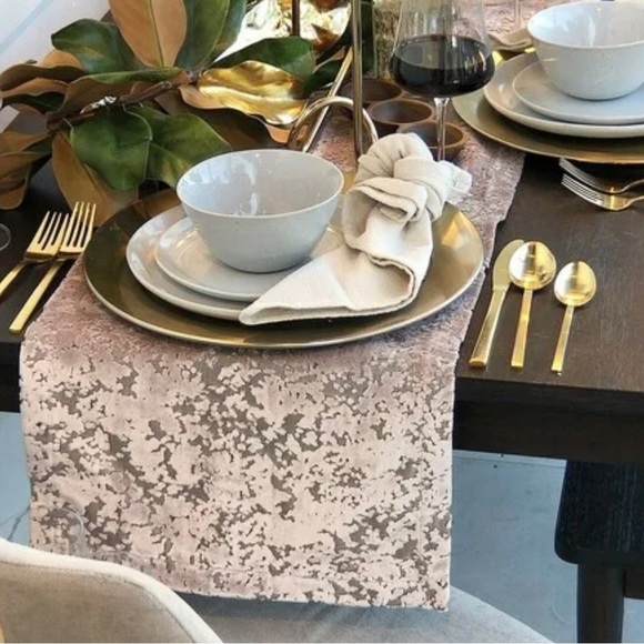 WEST ELM Silver Gray Fog ALLOVER TEXTURED JACQUARD VELVET Table Runner 14” X 90” - Picture 2 of 8